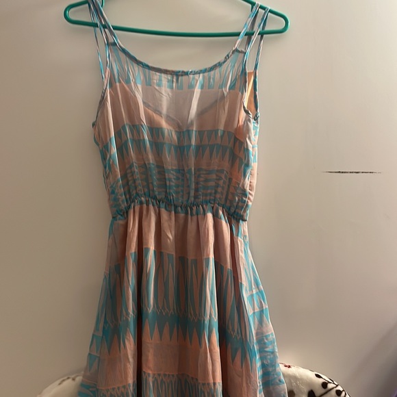 Dress - Picture 4 of 4